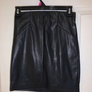 leather skirt